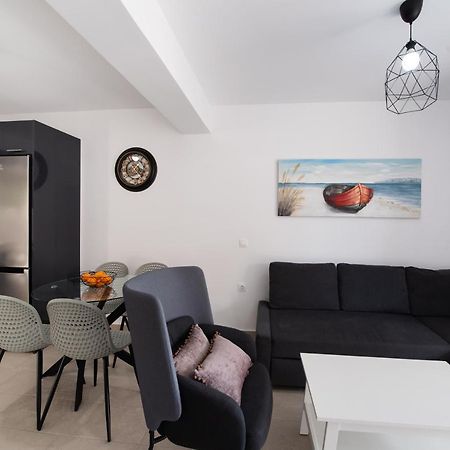 Mpm Apartment Perigiali Nydri  Esterno foto
